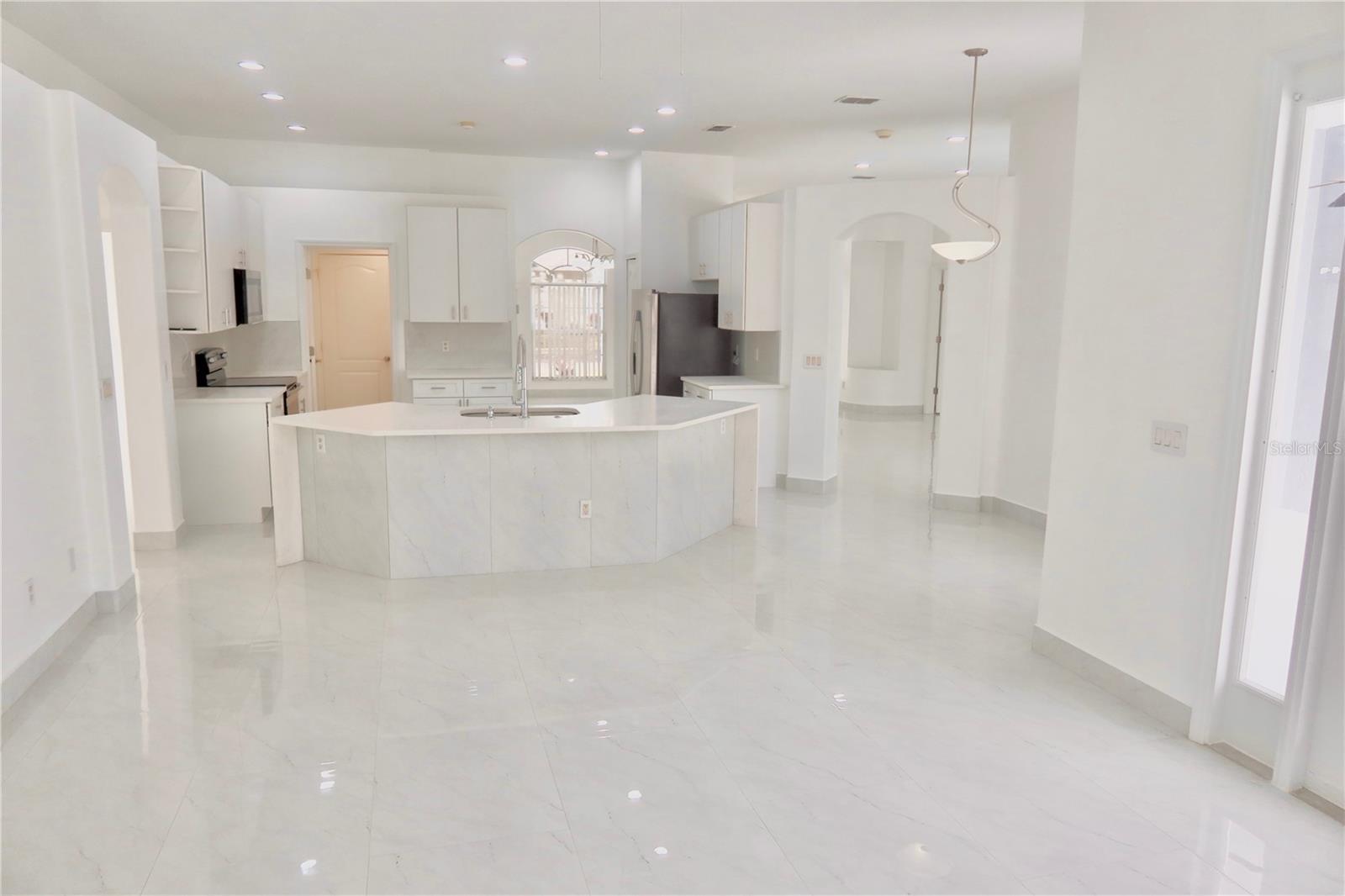 Image 10 of 30 For 10007 Newington Drive