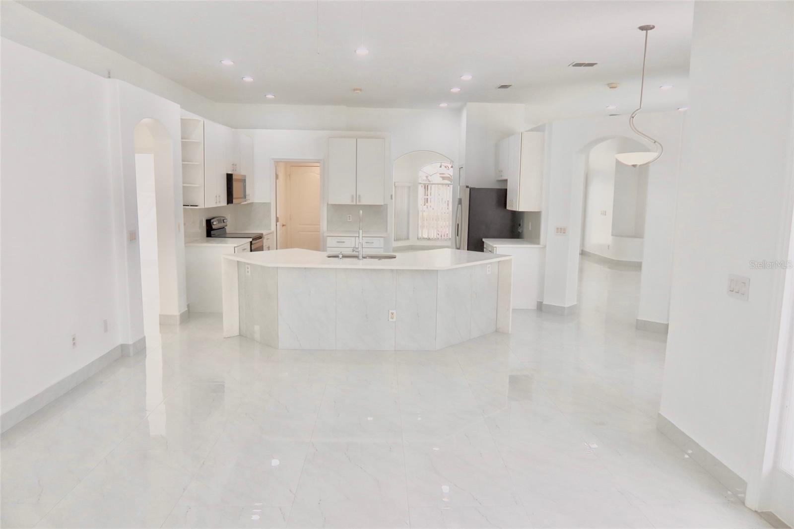 Image 13 of 30 For 10007 Newington Drive