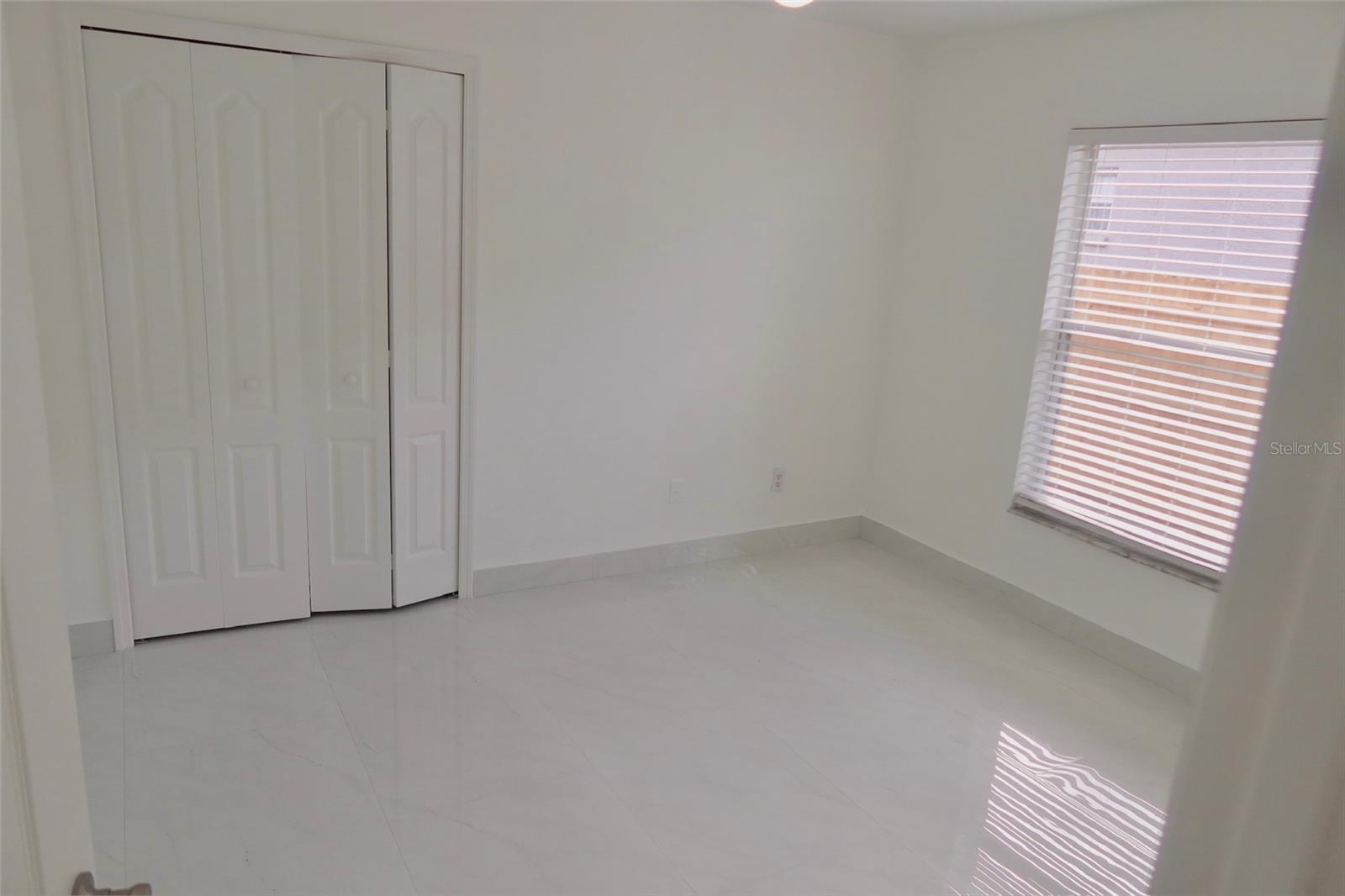 Image 21 of 30 For 10007 Newington Drive