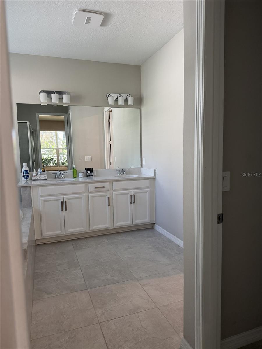 Image 28 of 49 For 3818 Rose Mallow Drive