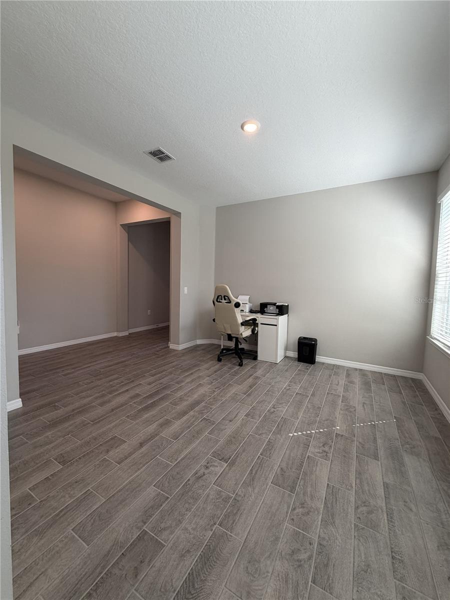 Image 5 of 49 For 3818 Rose Mallow Drive