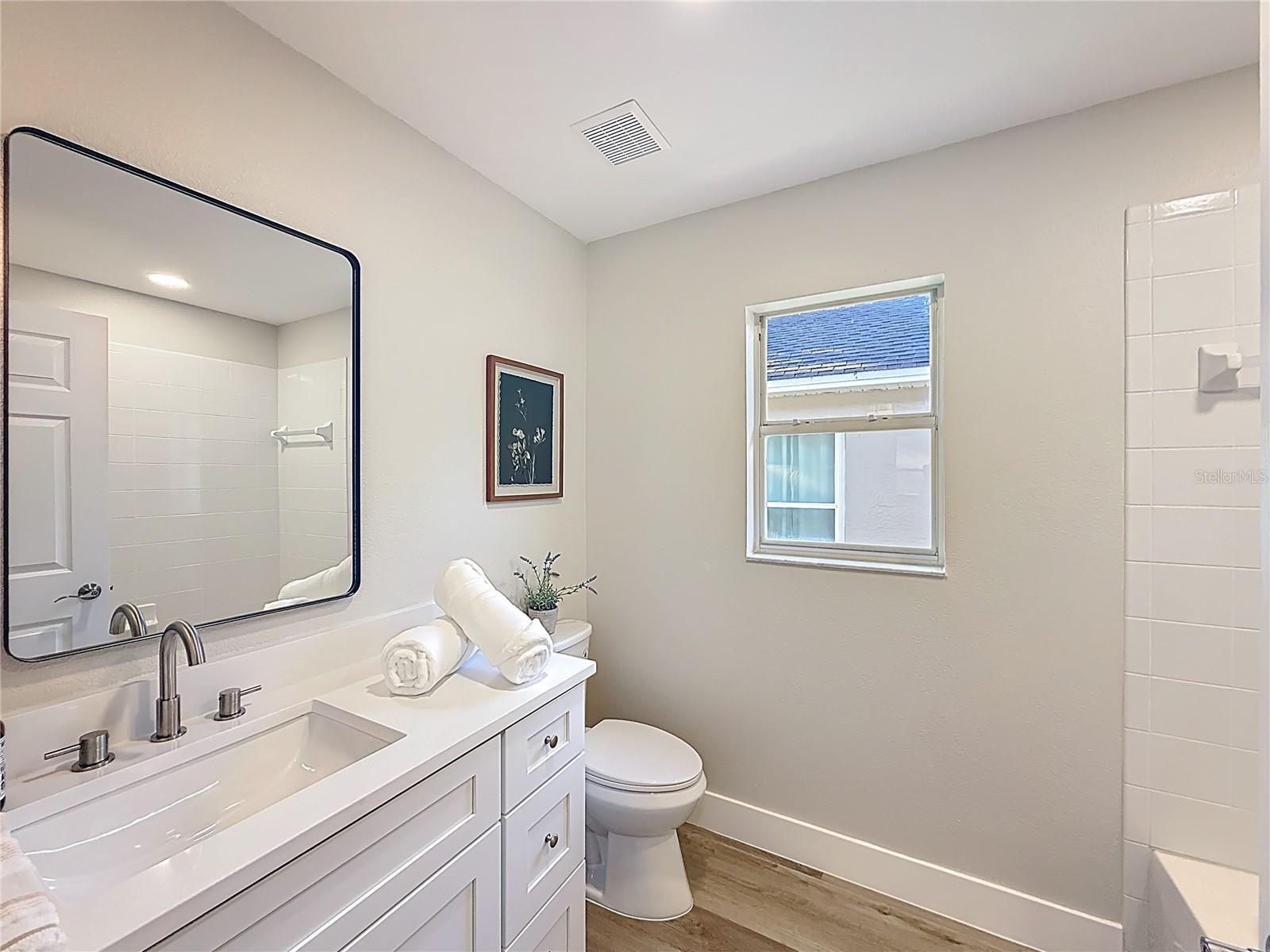 Image 19 of 36 For 3721 Doune Way