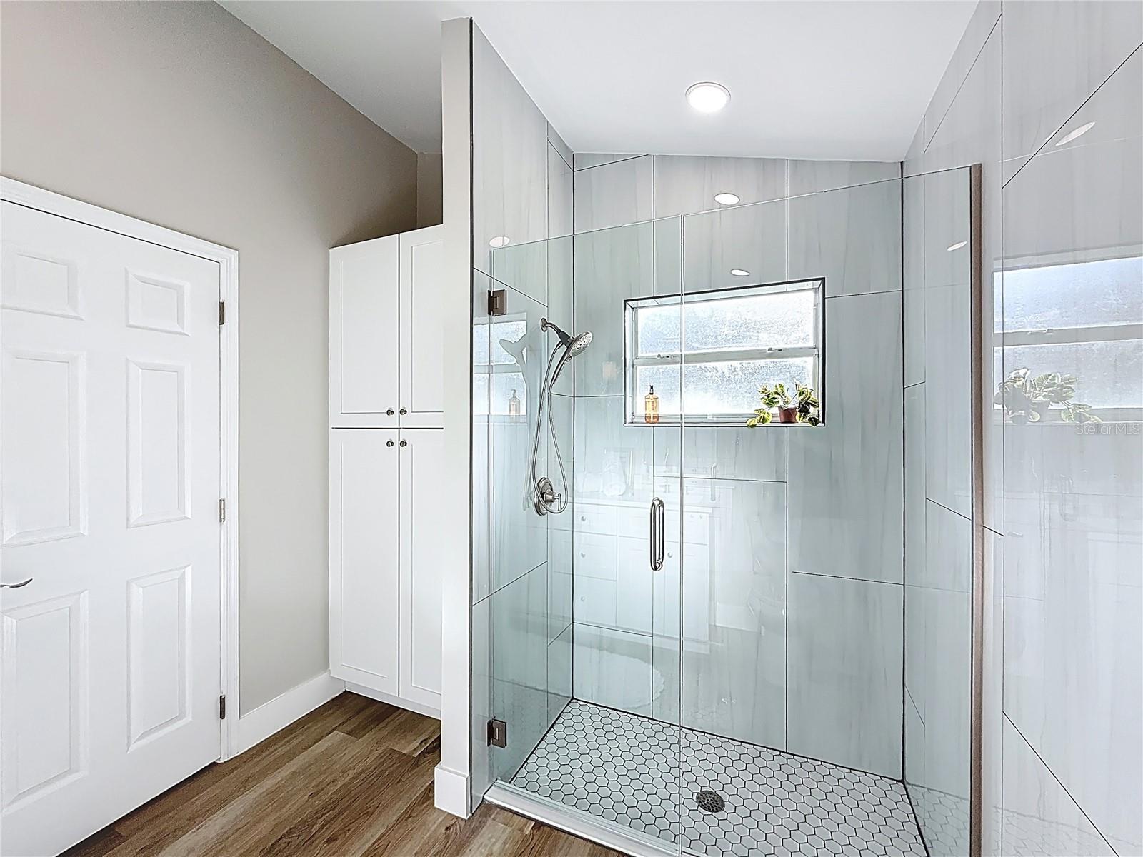 Image 31 of 36 For 3721 Doune Way