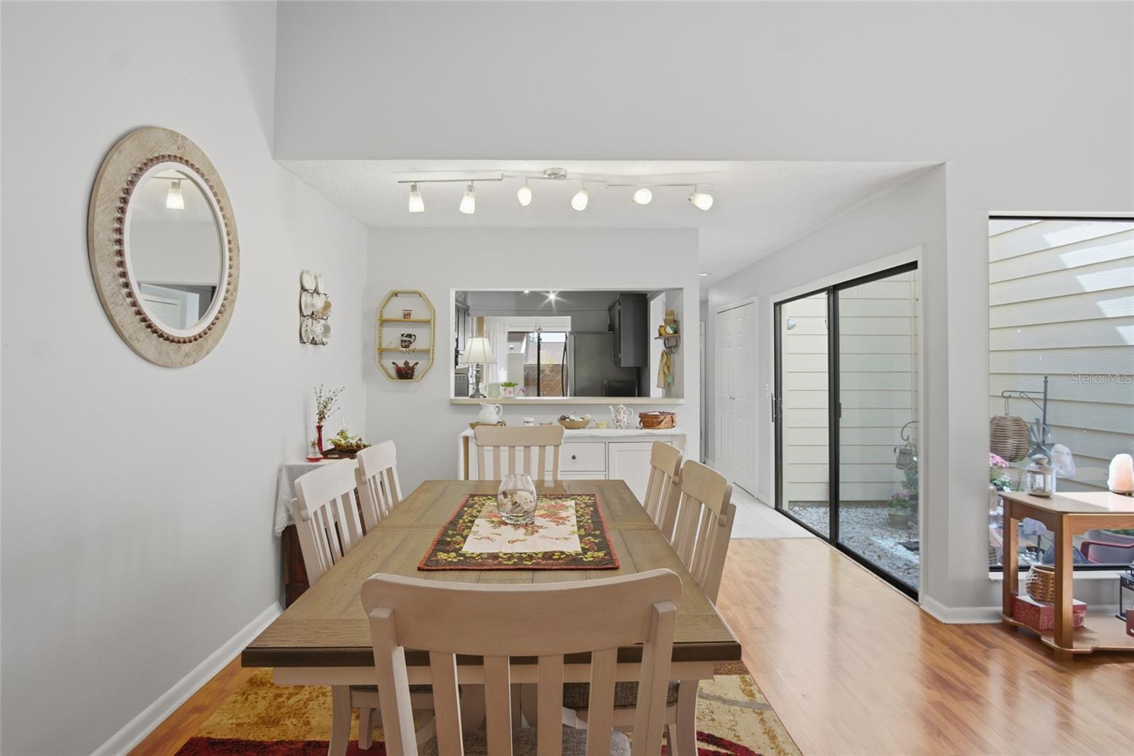 Image 12 of 50 For 708 Teal Lane