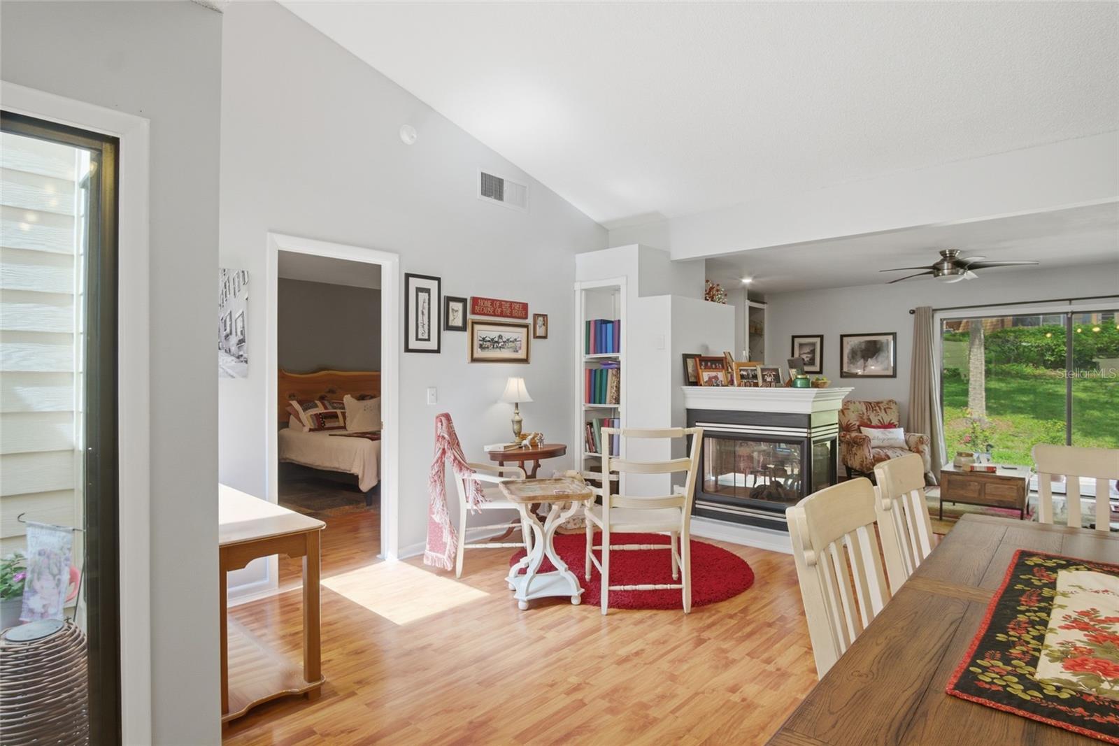 Image 14 of 50 For 708 Teal Lane