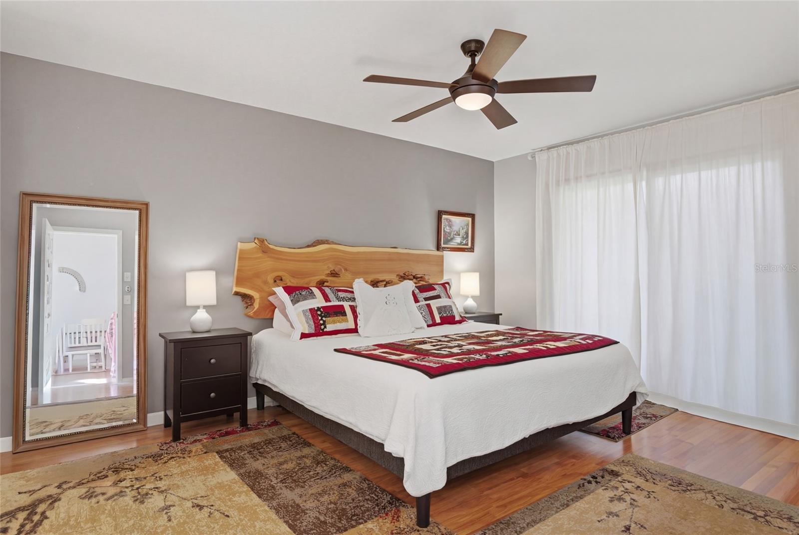 Image 25 of 50 For 708 Teal Lane