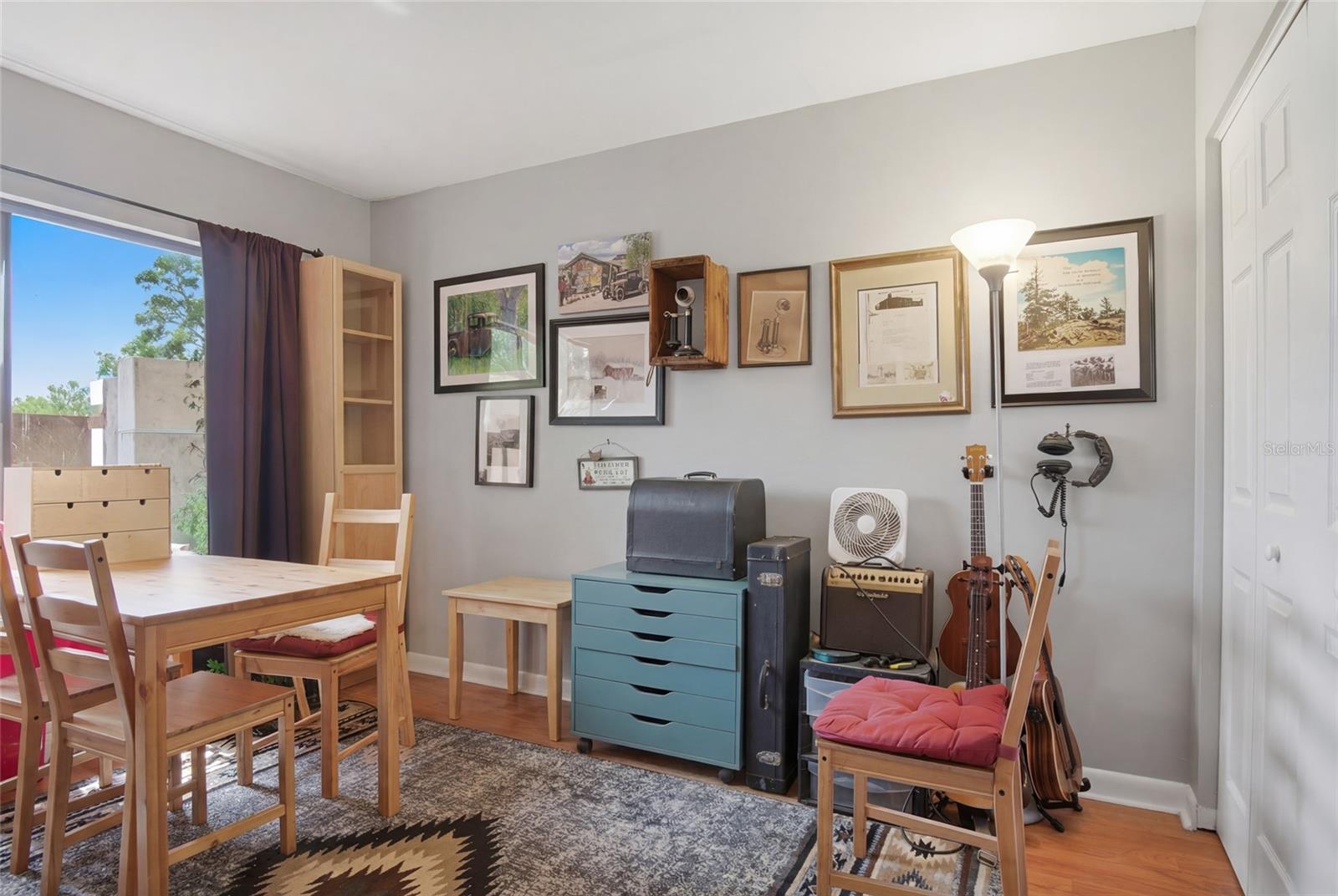 Image 28 of 50 For 708 Teal Lane