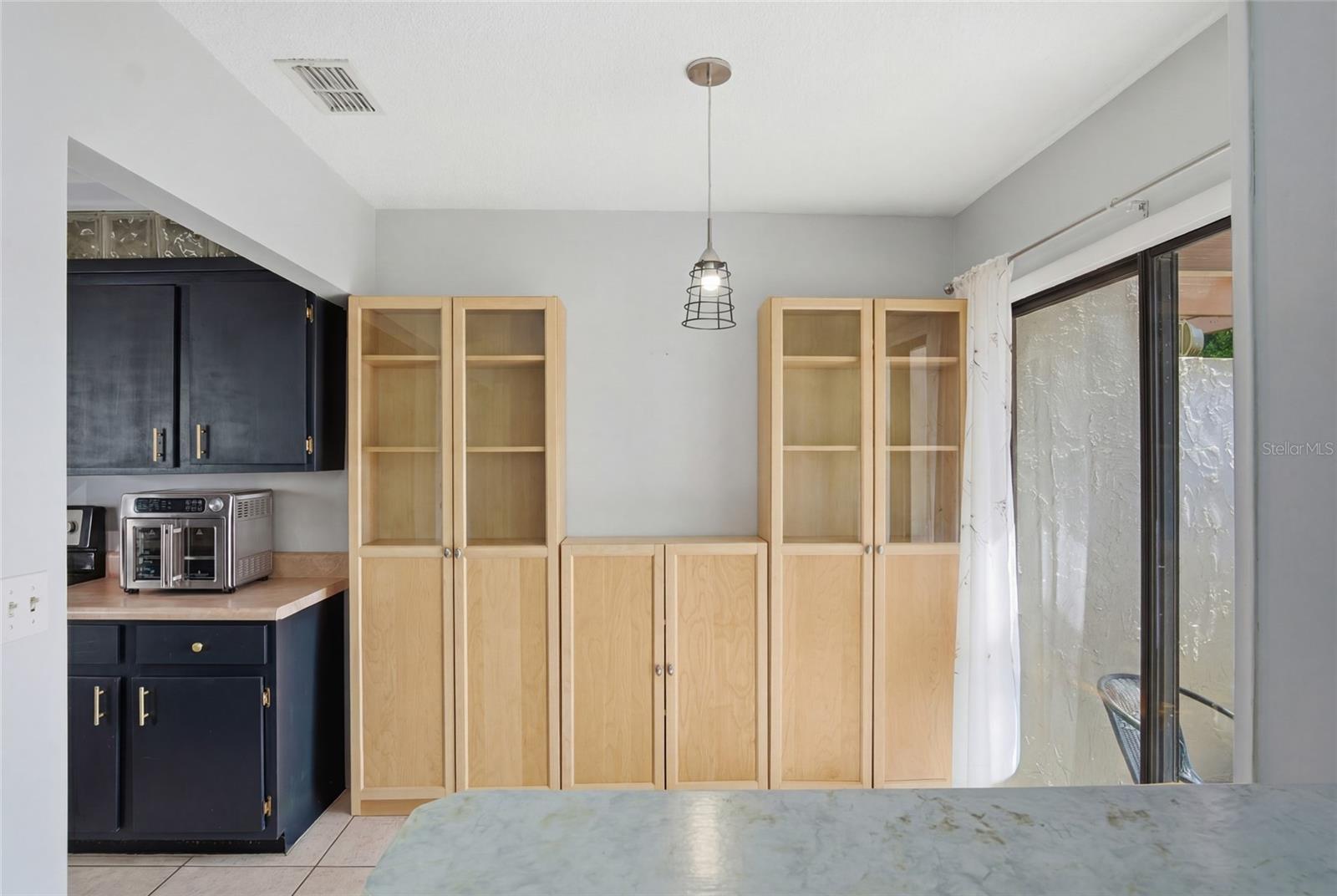 Image 6 of 50 For 708 Teal Lane