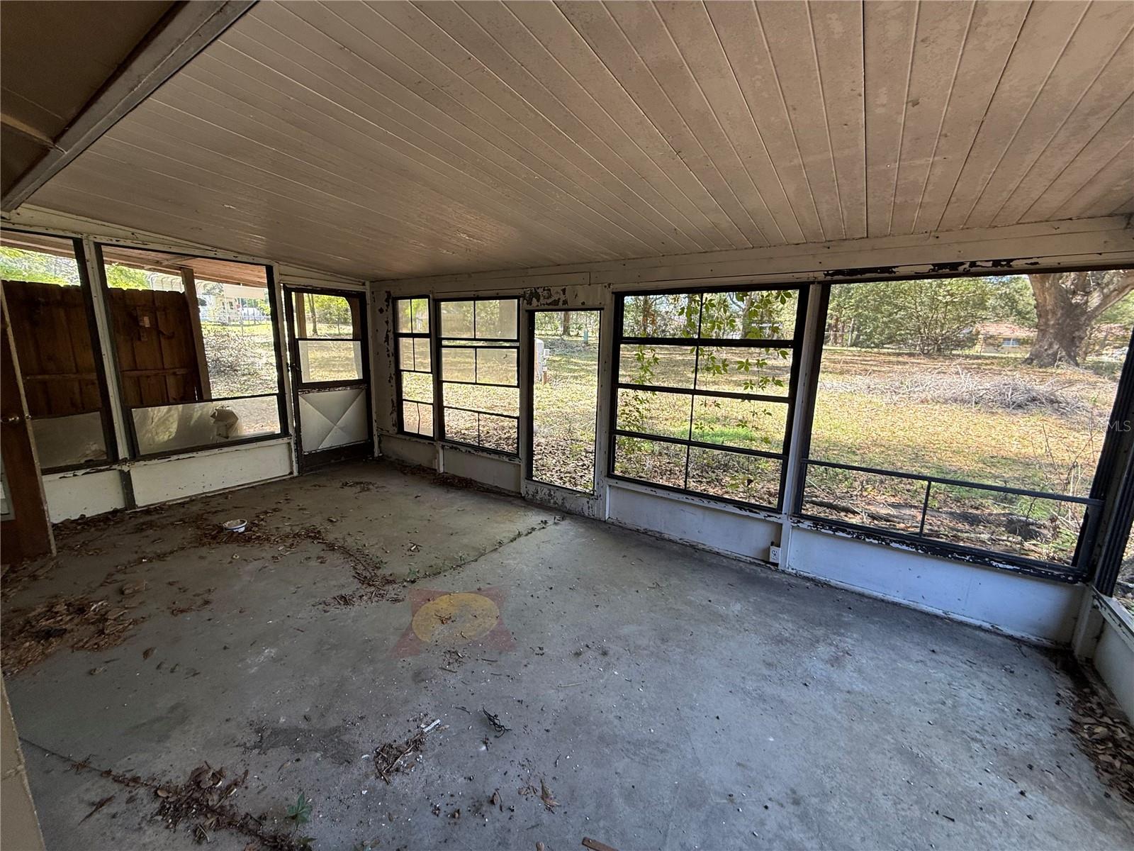 Image 13 of 23 For 600 53rd Court