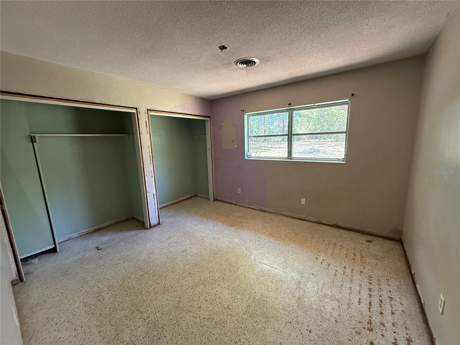 Image 21 of 23 For 600 53rd Court