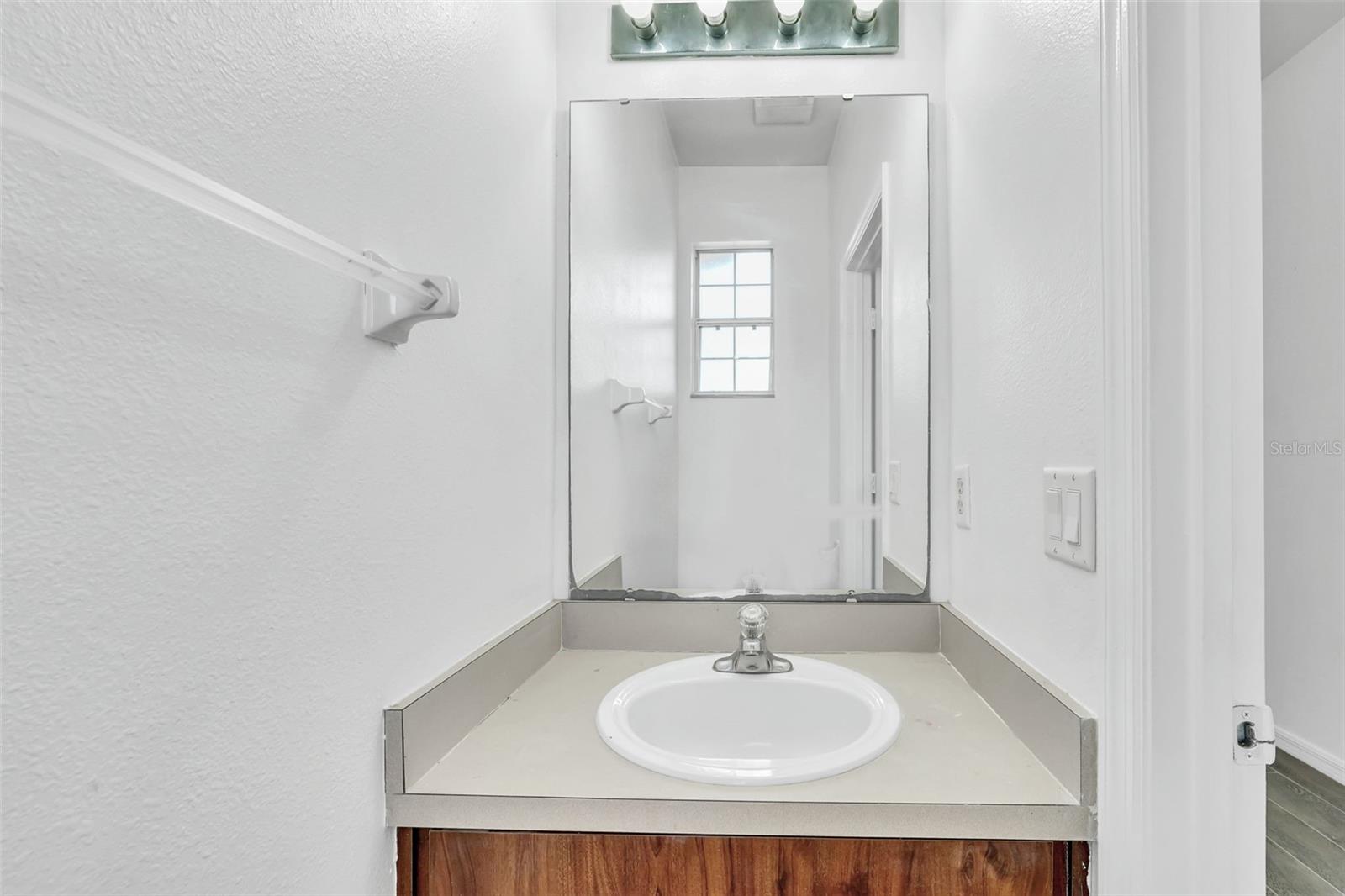 Image 13 of 26 For 1160 Beach Circle