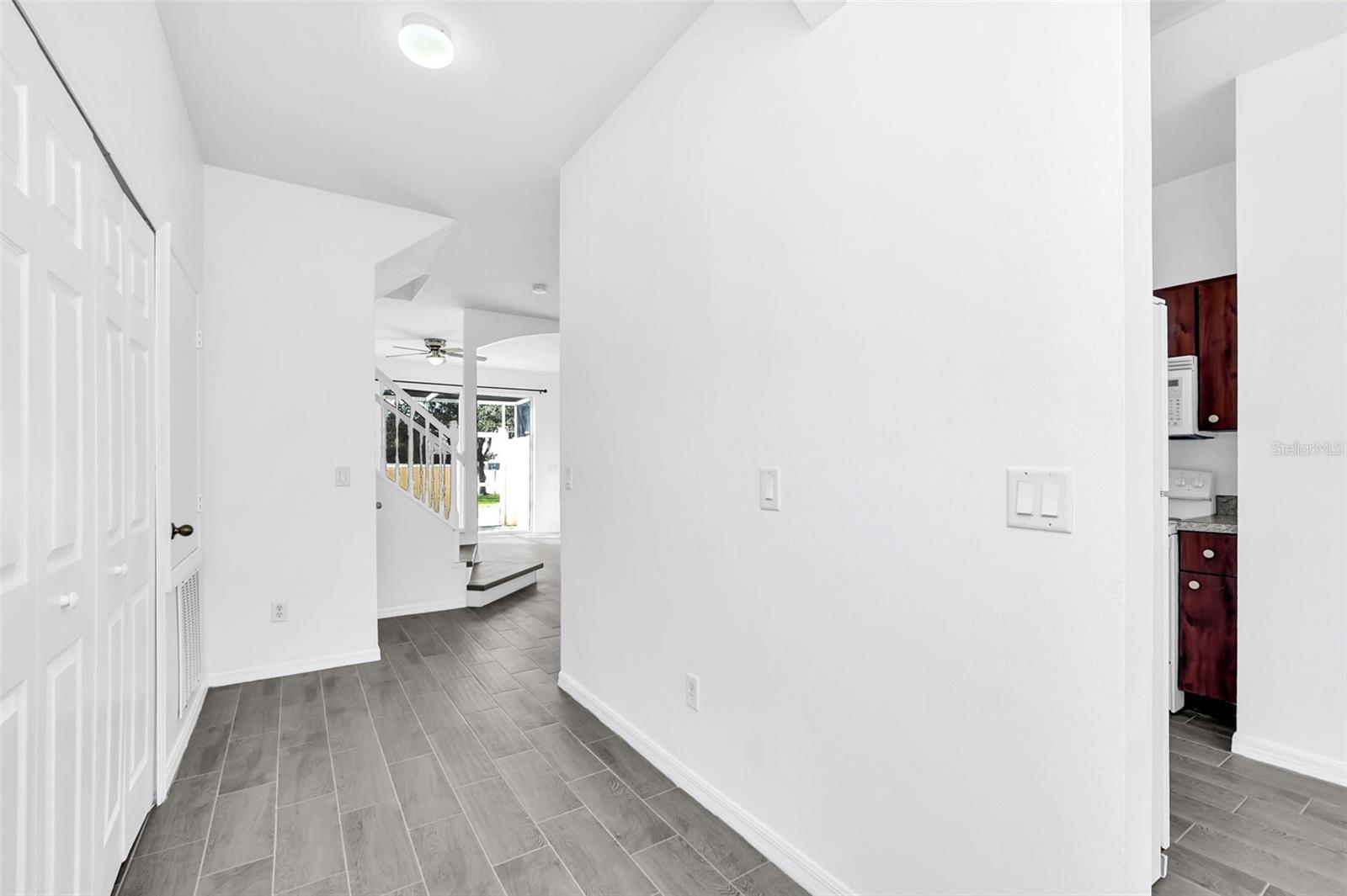 Image 4 of 26 For 1160 Beach Circle