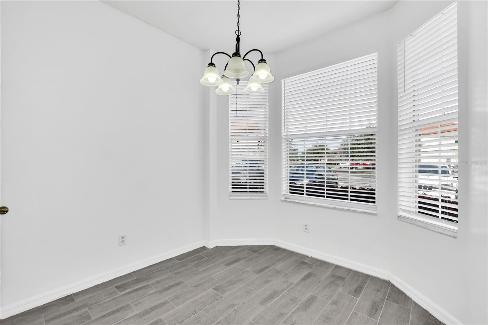 Image 5 of 26 For 1160 Beach Circle