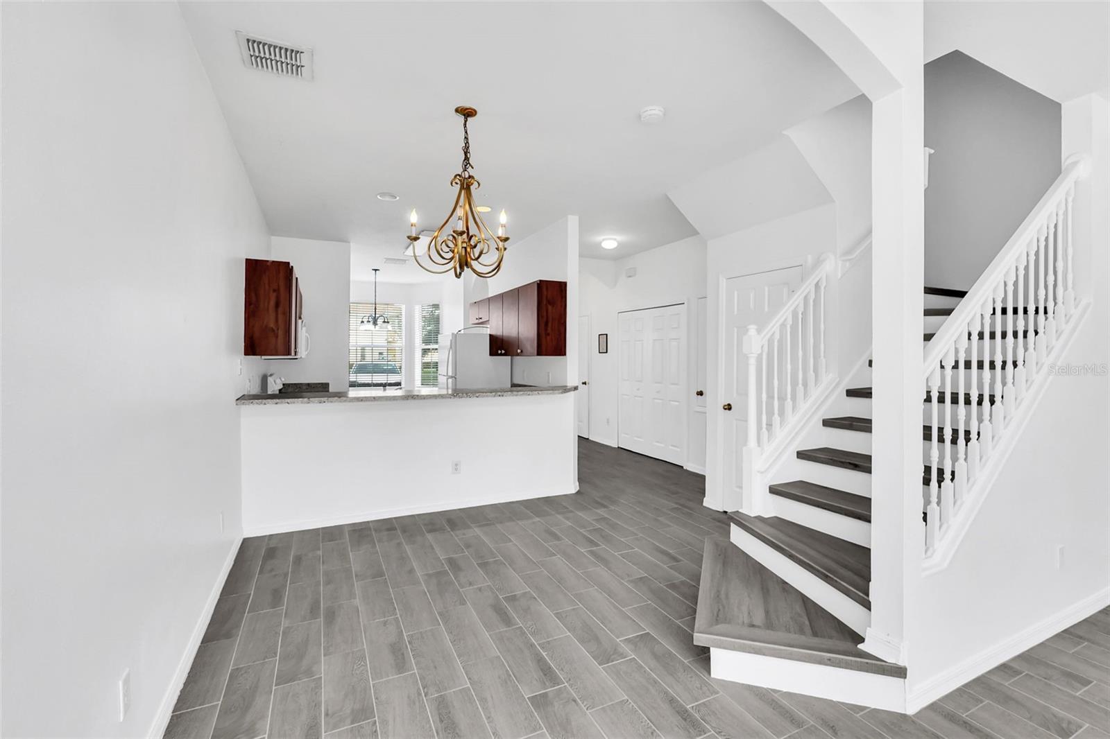 Image 7 of 26 For 1160 Beach Circle