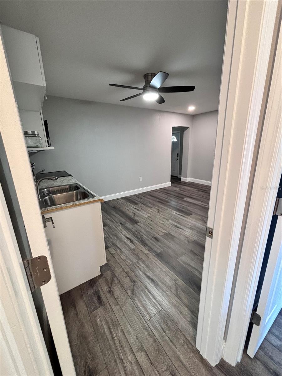 Image 10 of 19 For 3571 Lake Eleanor Drive