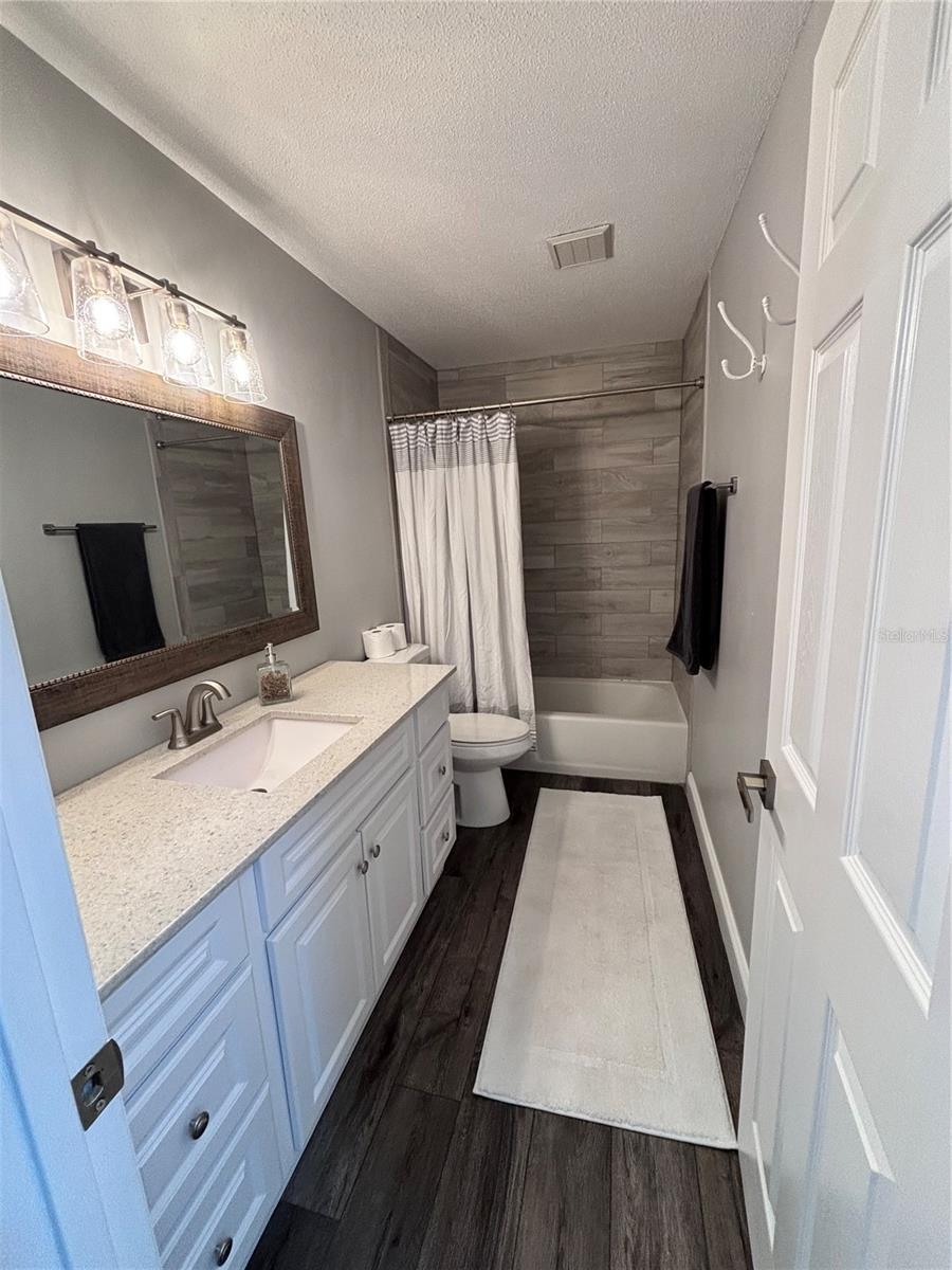 Image 13 of 19 For 3571 Lake Eleanor Drive