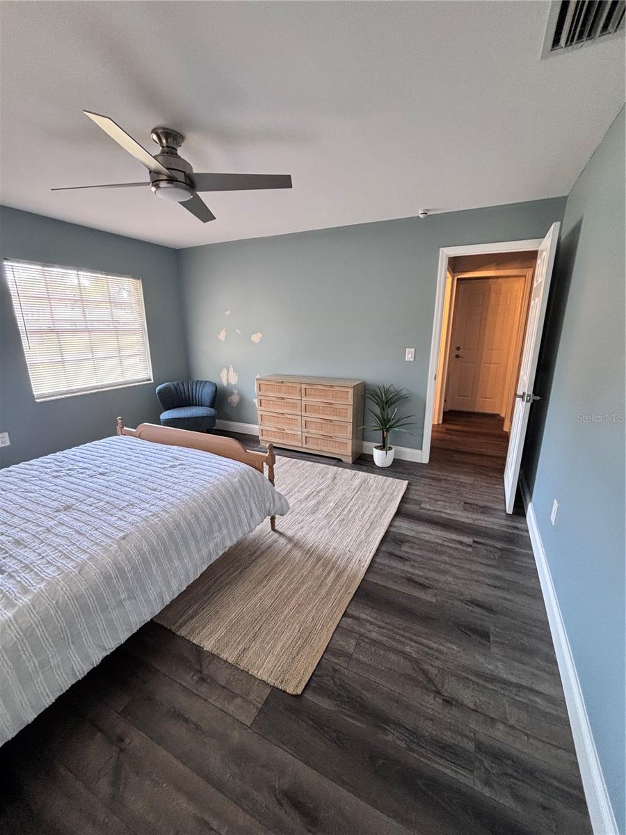 Image 17 of 19 For 3571 Lake Eleanor Drive