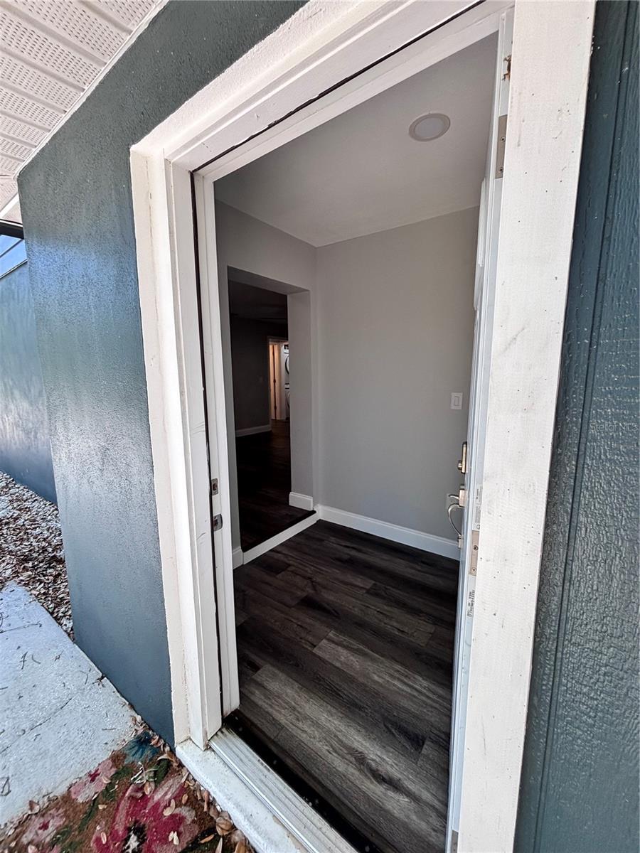 Image 4 of 19 For 3571 Lake Eleanor Drive