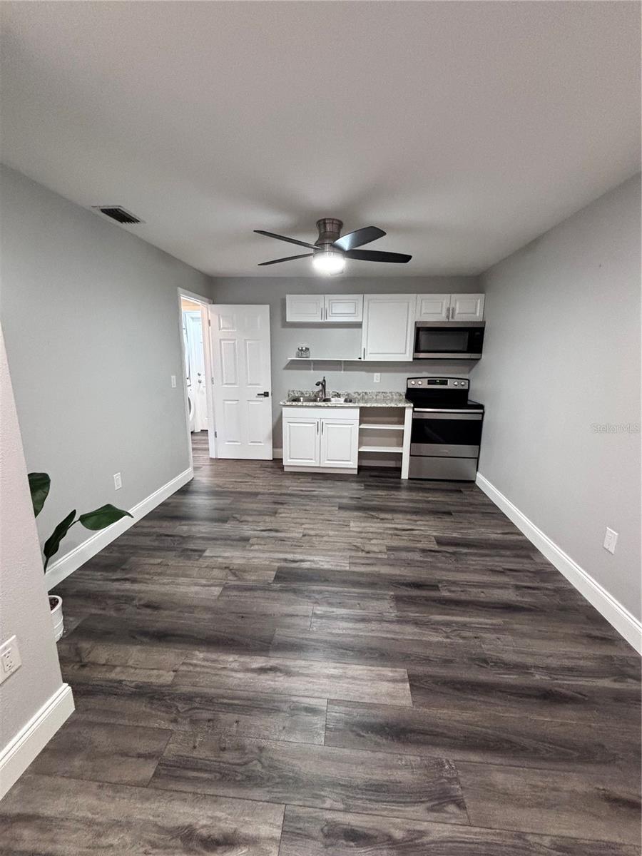 Image 6 of 19 For 3571 Lake Eleanor Drive