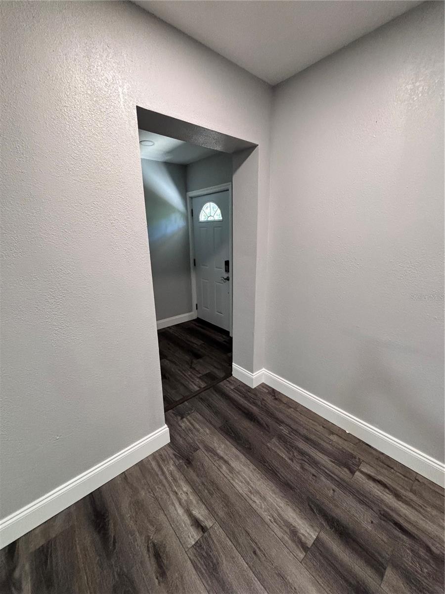 Image 7 of 19 For 3571 Lake Eleanor Drive