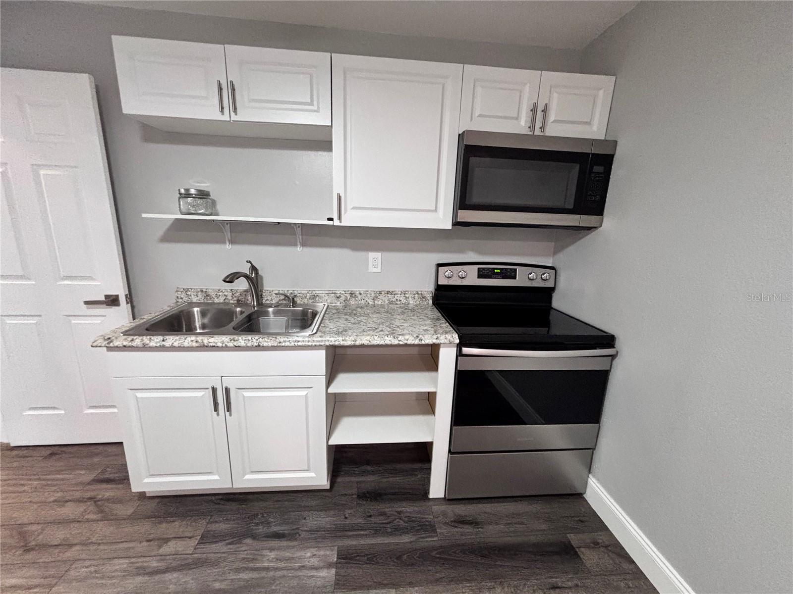 Image 9 of 19 For 3571 Lake Eleanor Drive