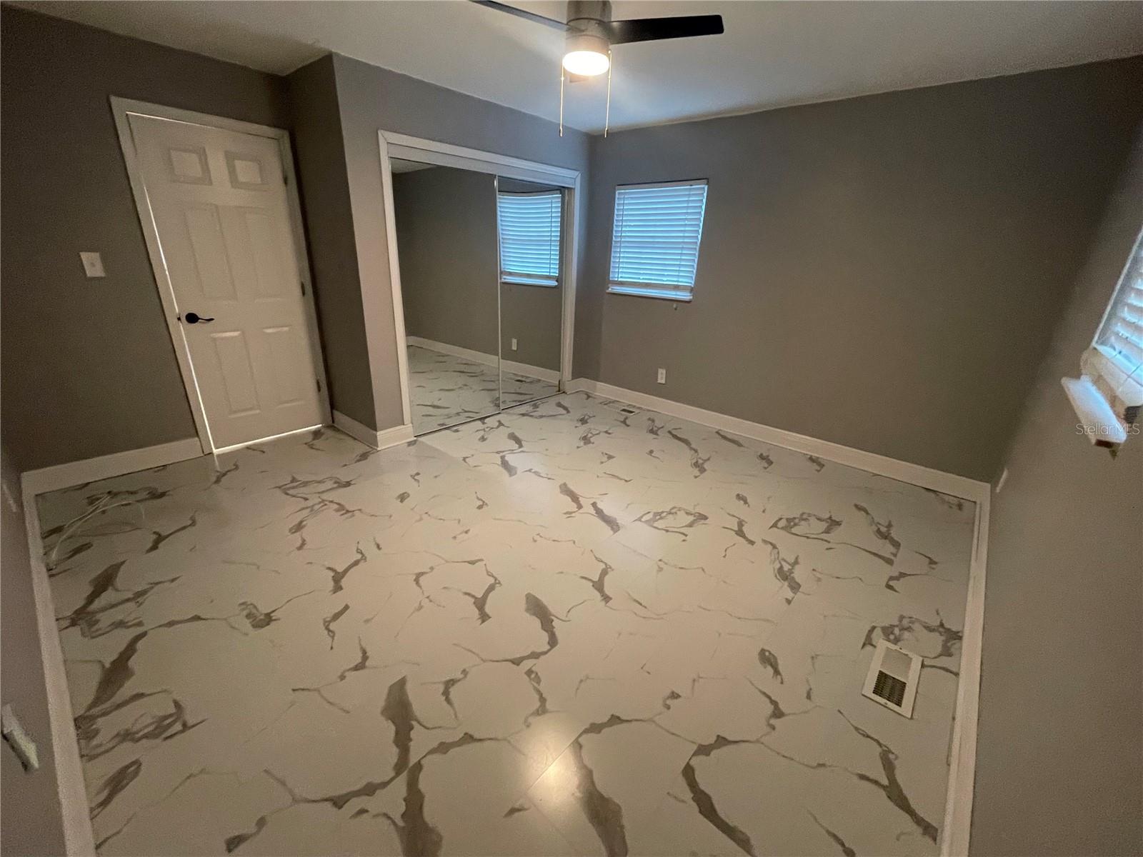 Image 14 of 19 For 1108 Cuerno Street