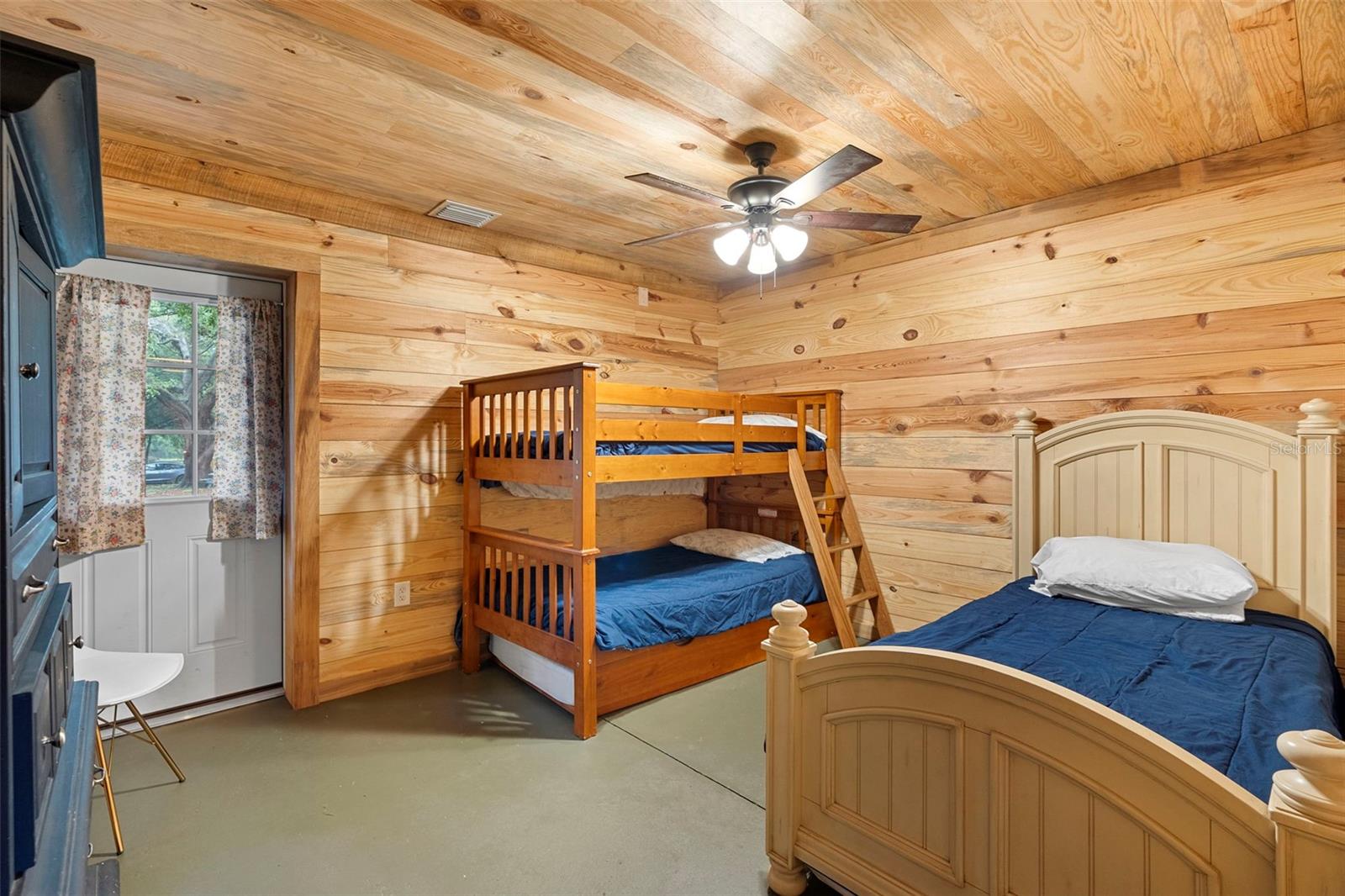 Image 18 of 93 For 2026 Lewis Road