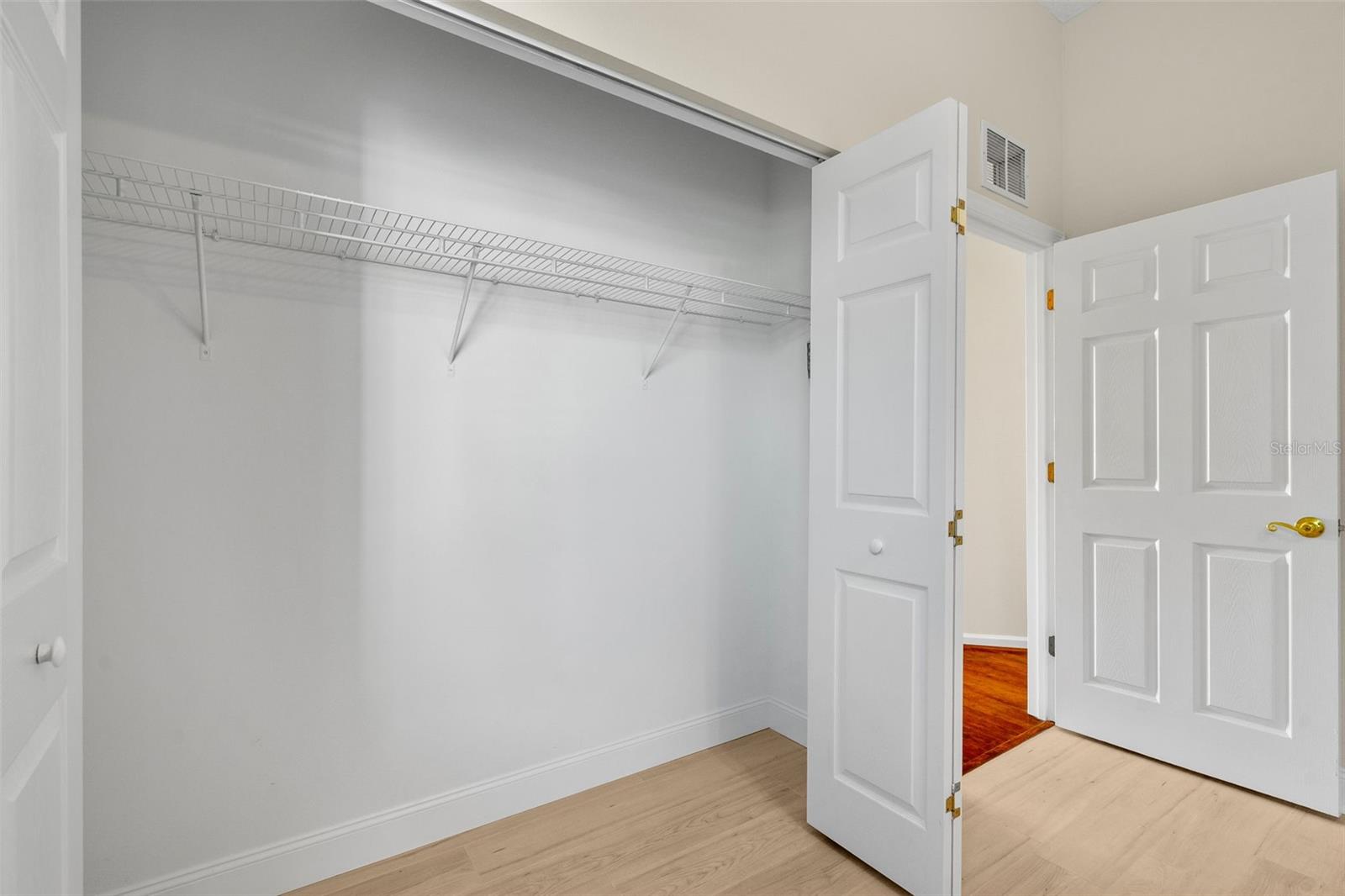 Image 19 of 44 For 1933 56th Terrace