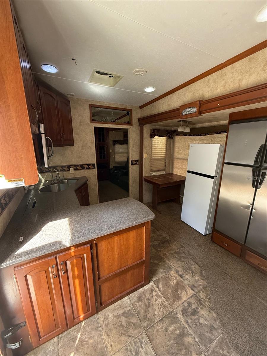 Image 2 of 7 For 3000 Clarcona Road 343