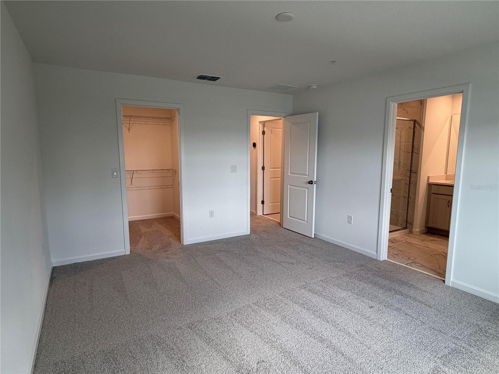 Image 13 of 53 For 9976 Red Canoe Alley