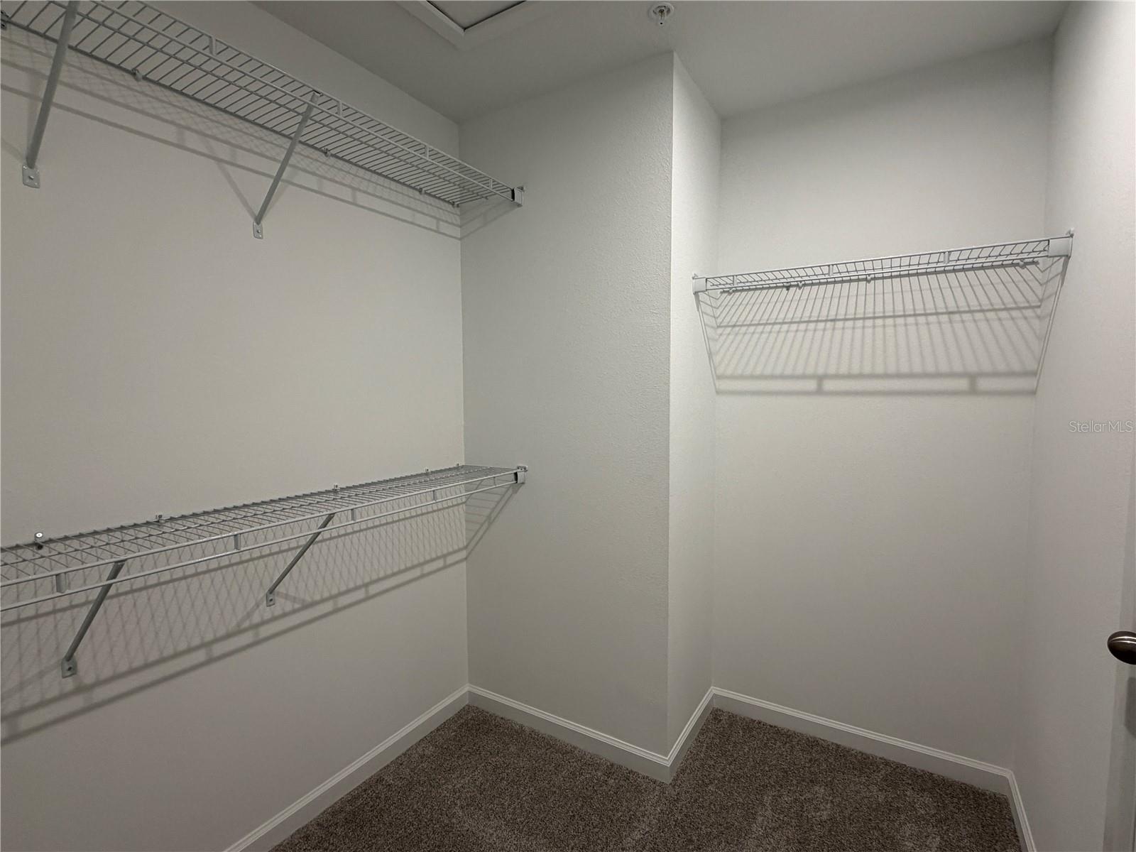 Image 16 of 53 For 9976 Red Canoe Alley