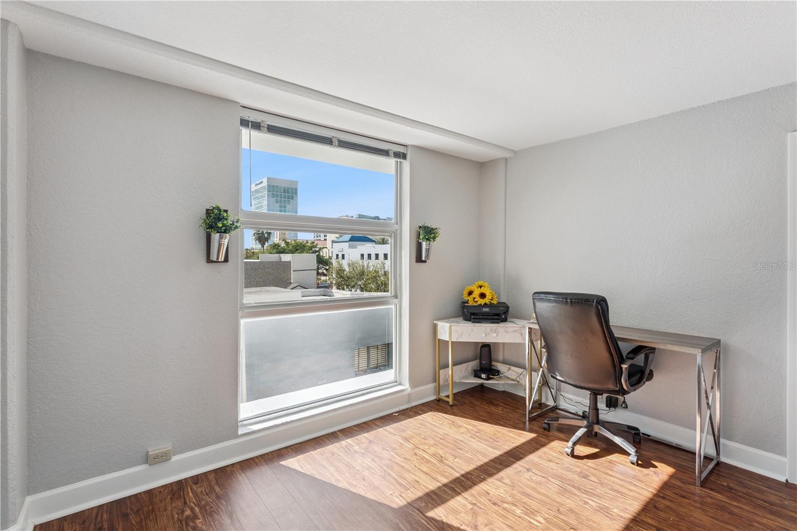 Image 15 of 34 For 151 Washington Street 501