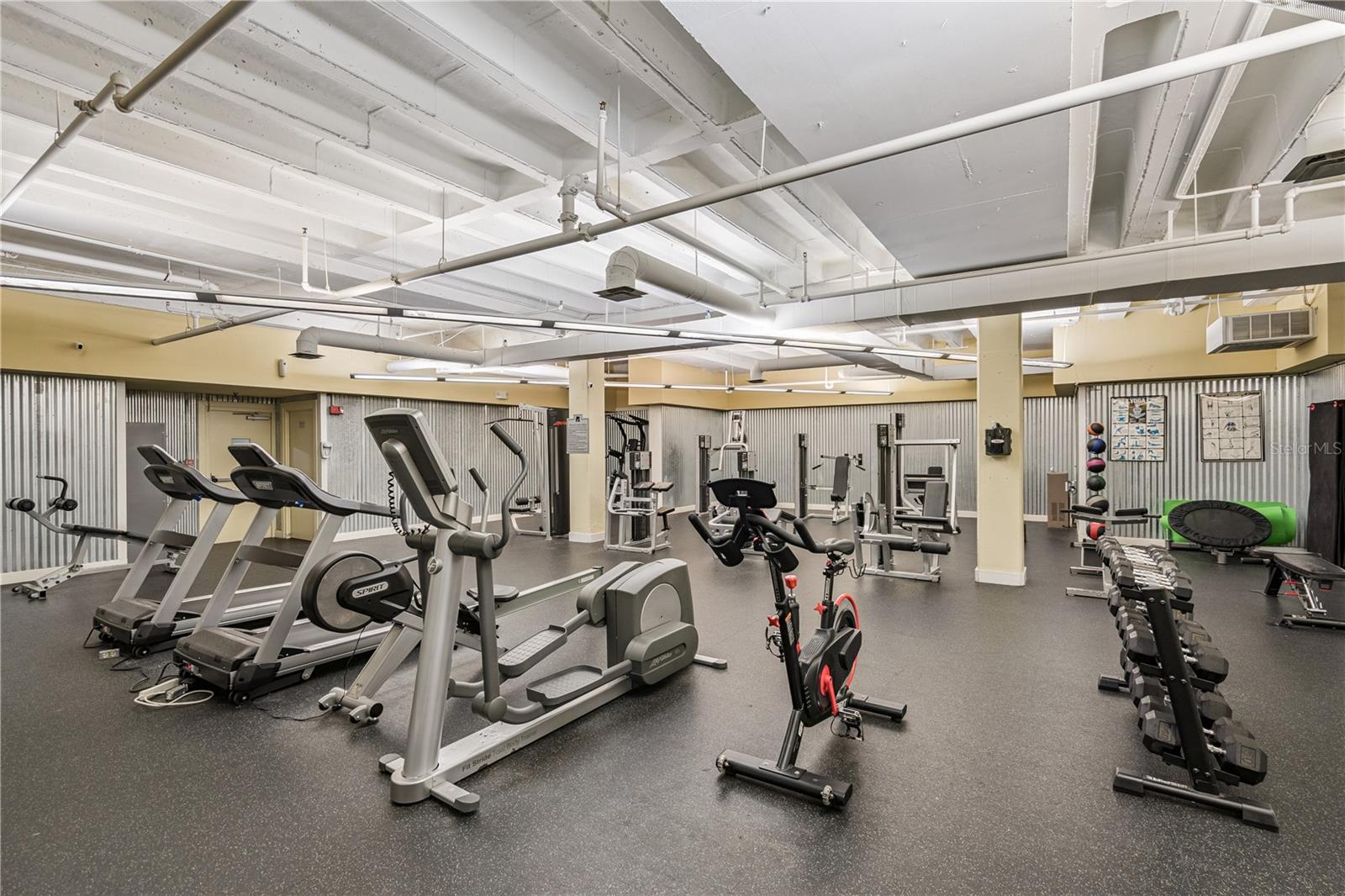 Image 31 of 34 For 151 Washington Street 501