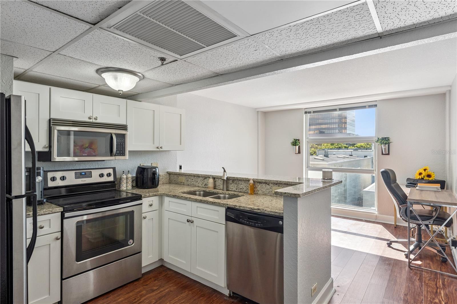 Image 6 of 34 For 151 Washington Street 501