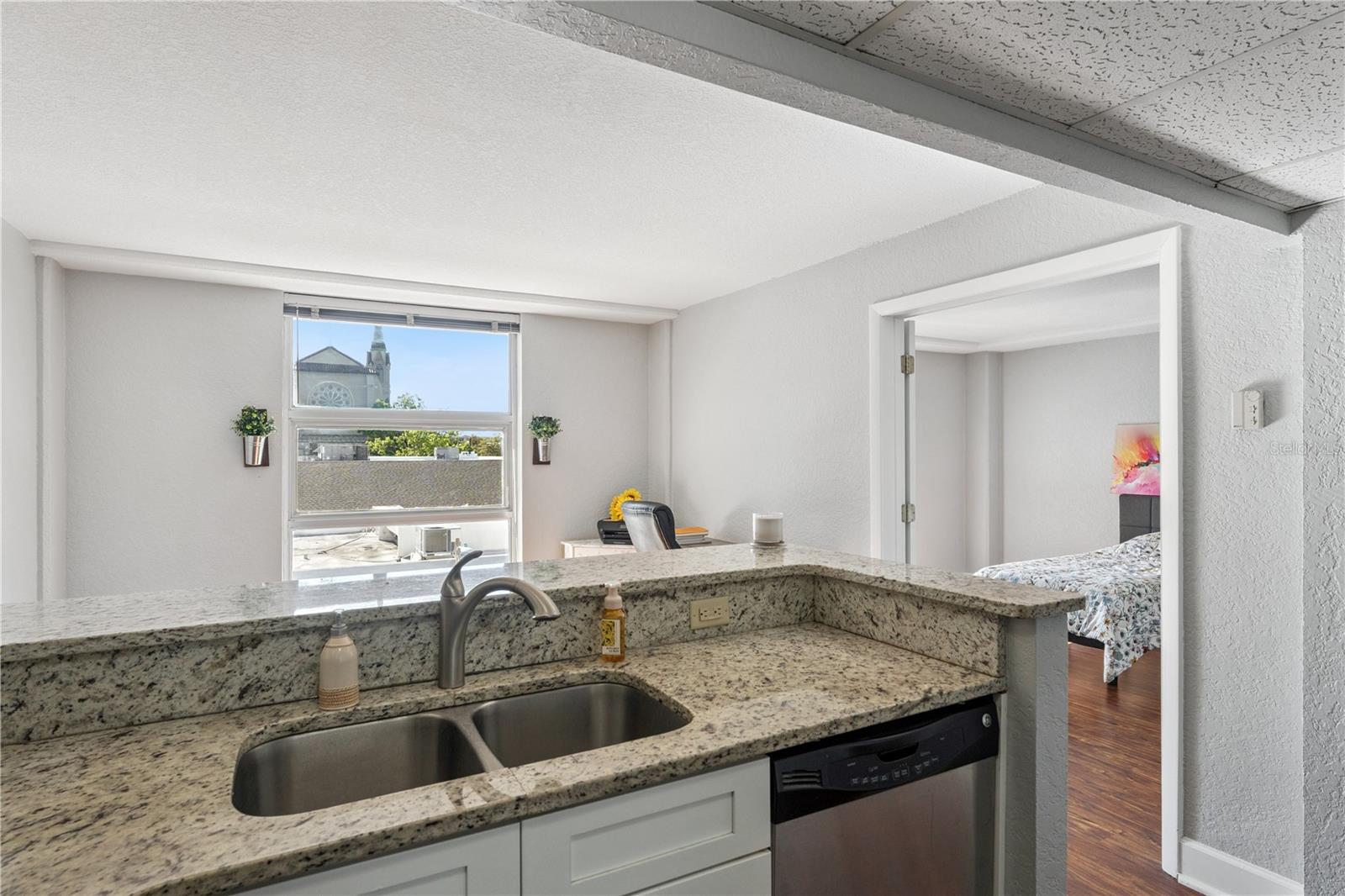 Image 8 of 34 For 151 Washington Street 501