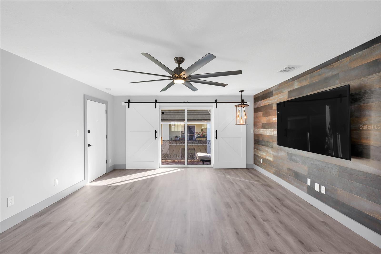 Image 10 of 31 For 1500 Gay Road 8d