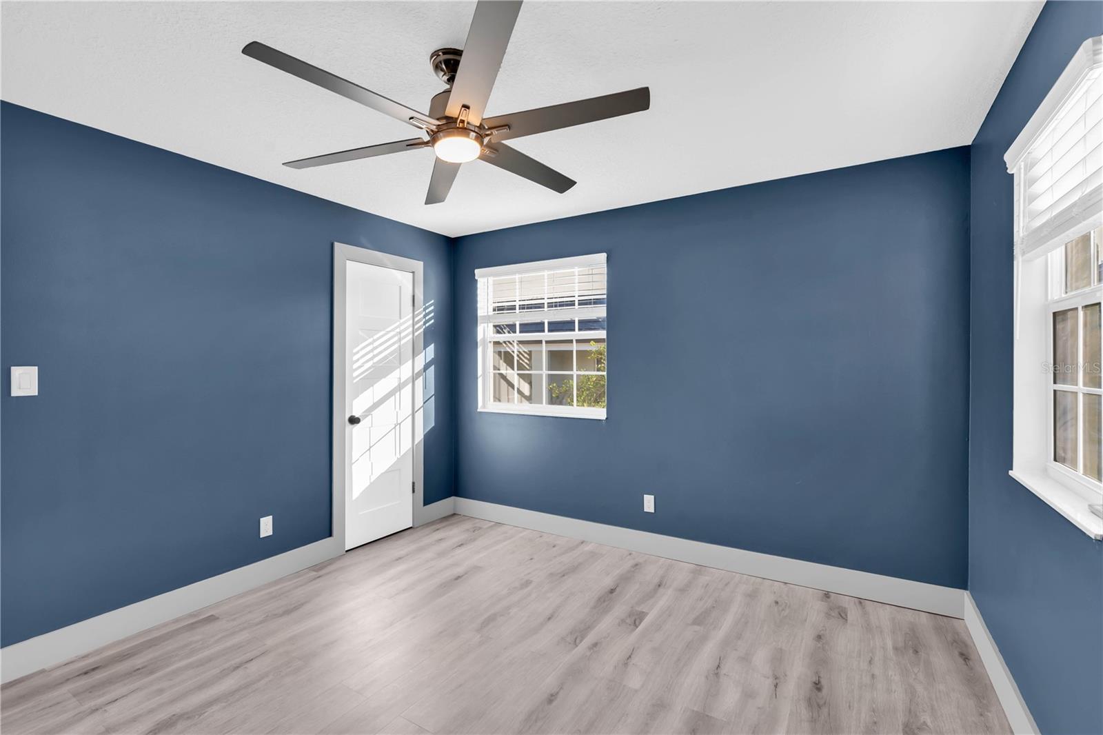 Image 20 of 31 For 1500 Gay Road 8d