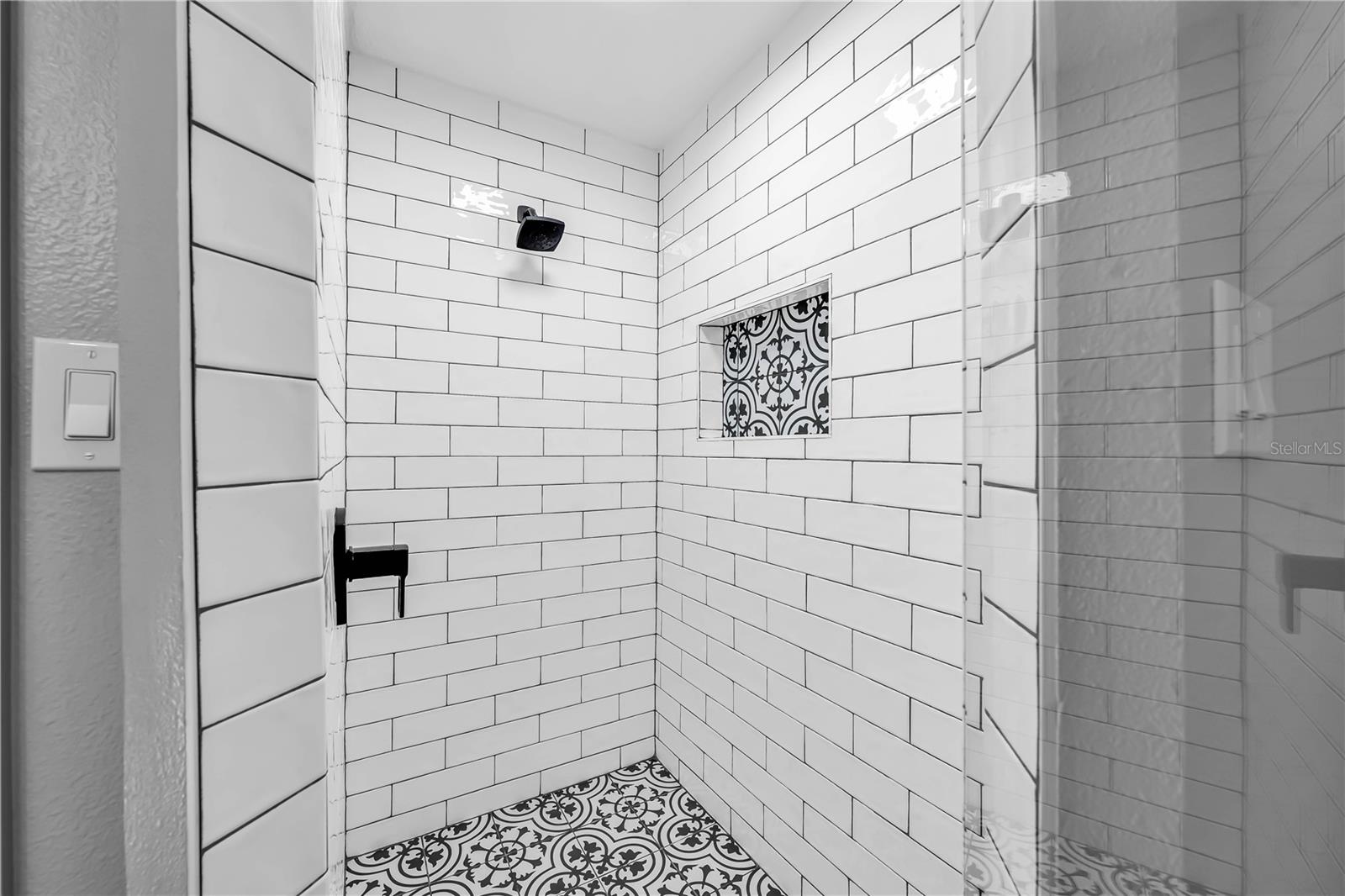 Image 24 of 31 For 1500 Gay Road 8d