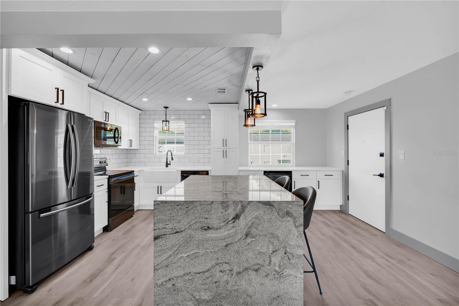 Image 8 of 31 For 1500 Gay Road 8d