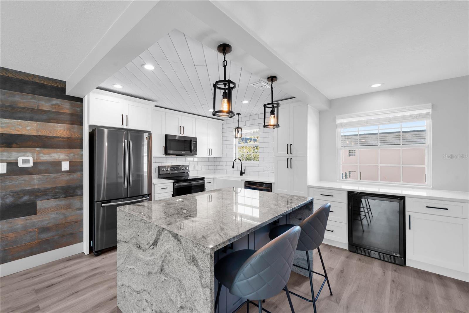 Image 9 of 31 For 1500 Gay Road 8d