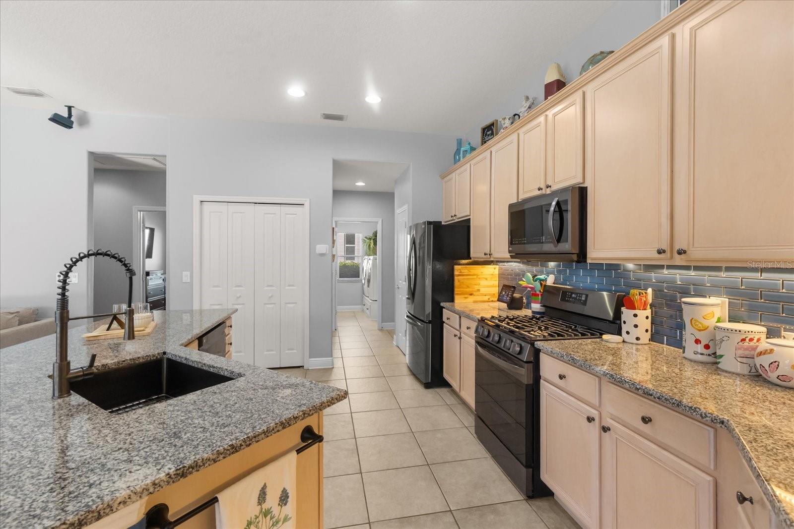 Image 14 of 44 For 10207 Arbor Side Drive