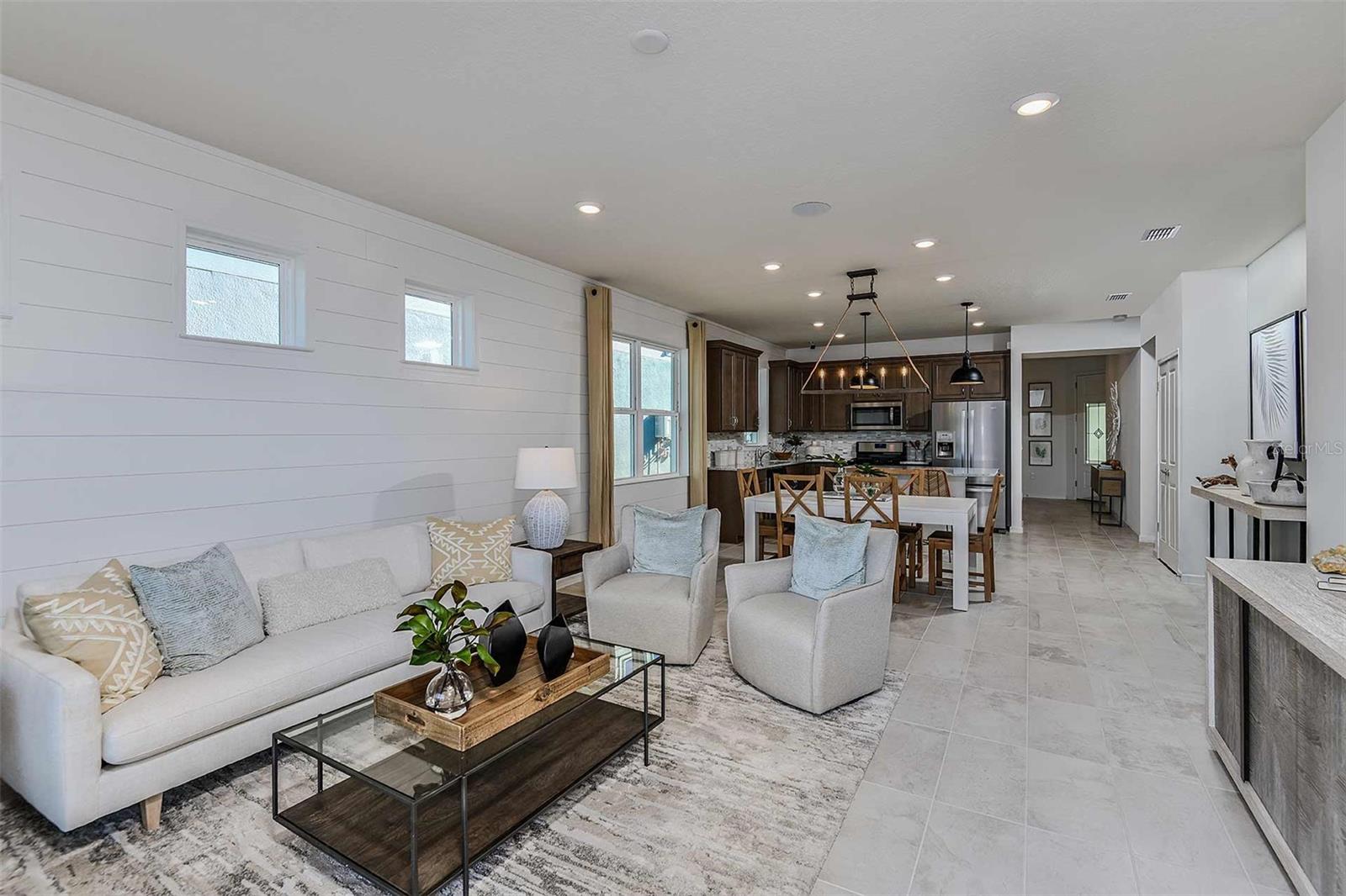 Image 21 of 33 For 2356 Daisy Tree Road