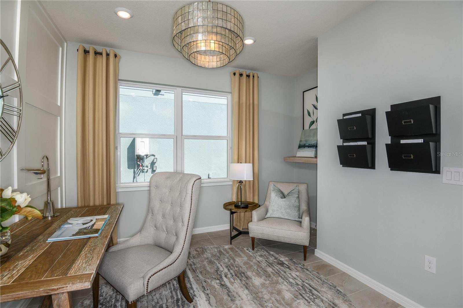 Image 3 of 33 For 2356 Daisy Tree Road