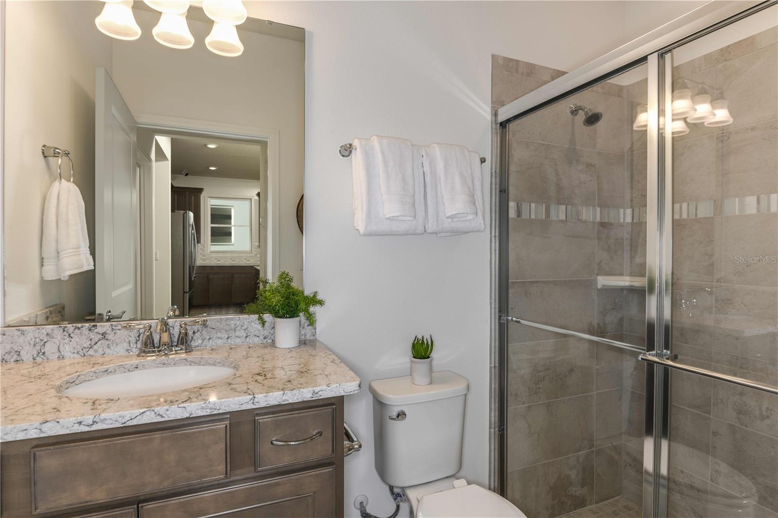 Image 8 of 33 For 2356 Daisy Tree Road