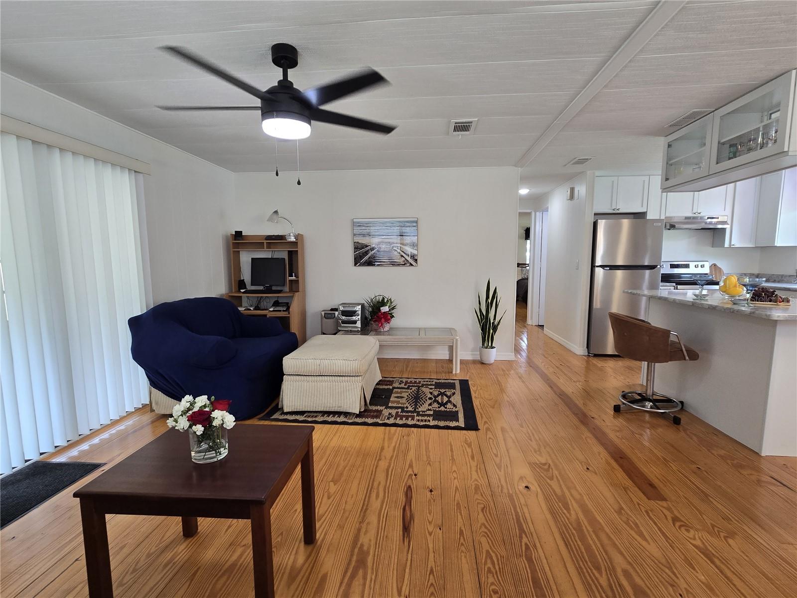 Image 21 of 30 For 2458 Putter Road 1610