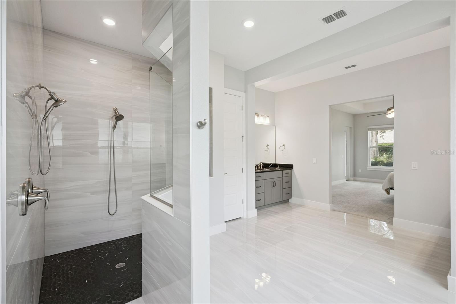 Image 24 of 70 For 25855 Crossings Bluff Lane