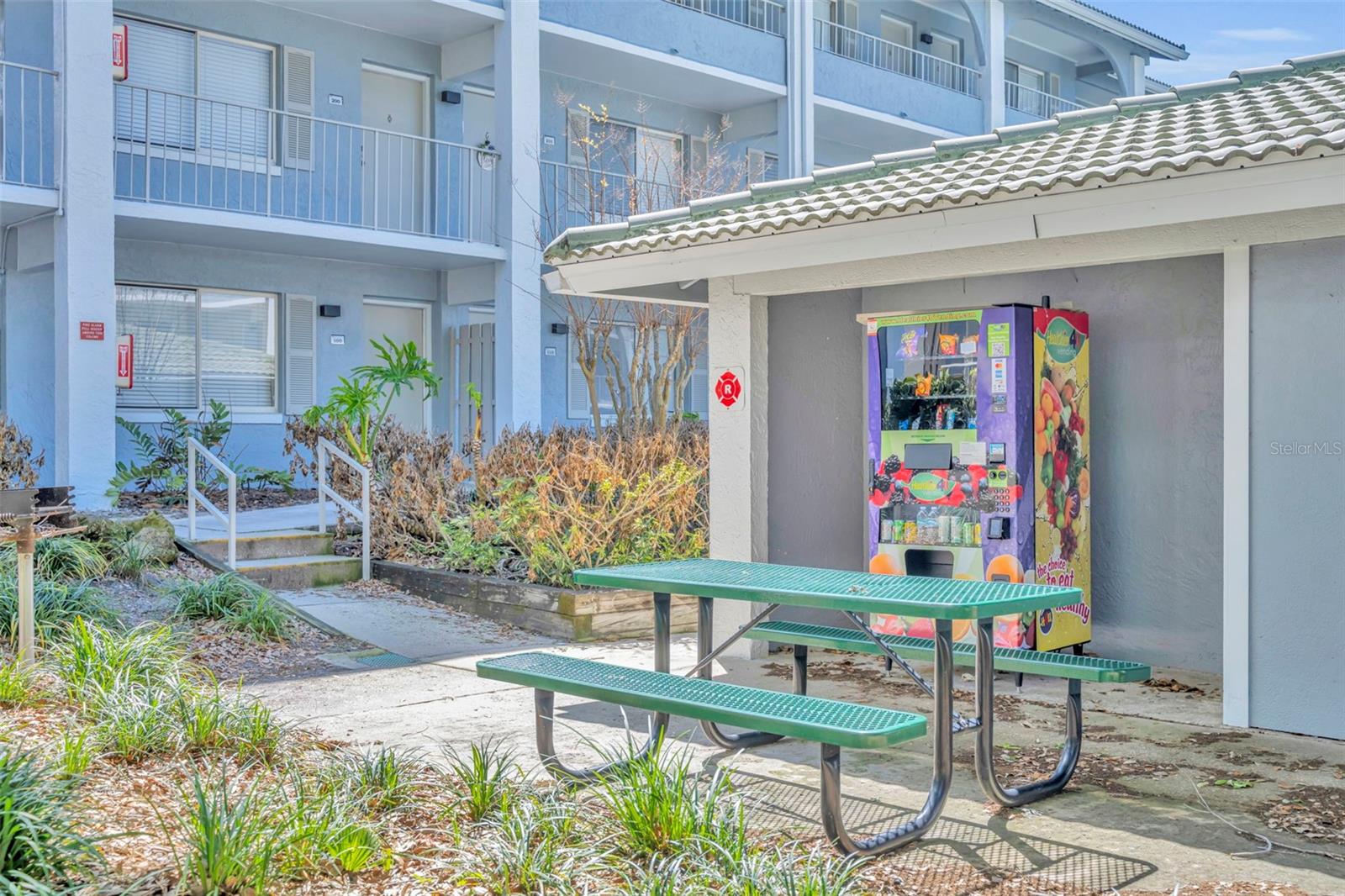 Image 13 of 24 For 145 Oyster Bay Circle 220