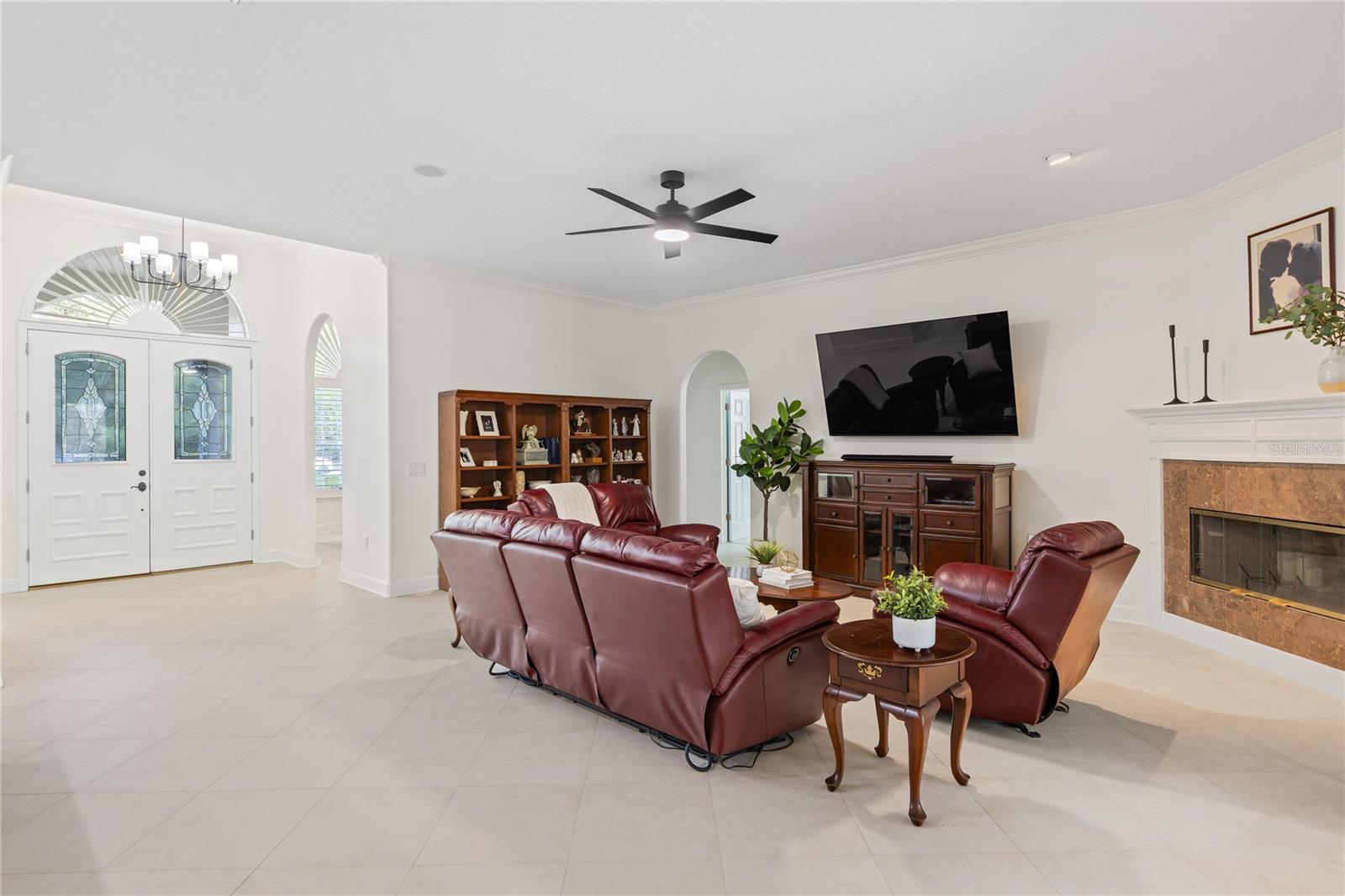 Image 12 of 50 For 878 Cardinal Pointe Cove