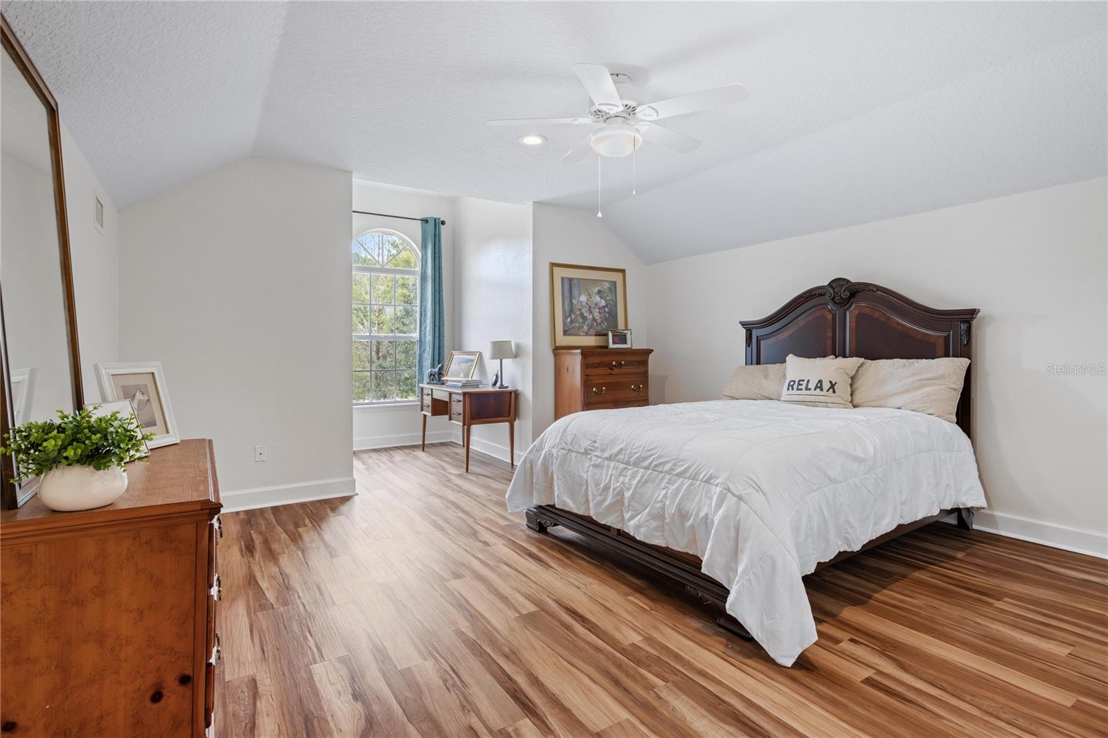 Image 34 of 50 For 878 Cardinal Pointe Cove