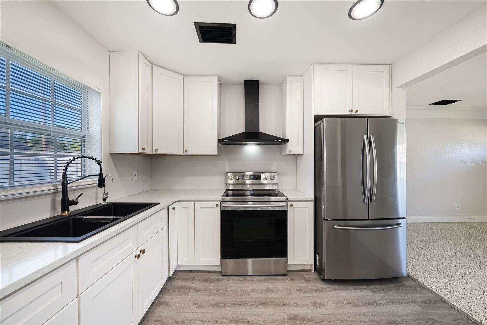 Image 12 of 31 For 1514 River Lane